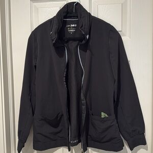 2 scrub jackets in a bundle deal. Match great with different types of scrubs.